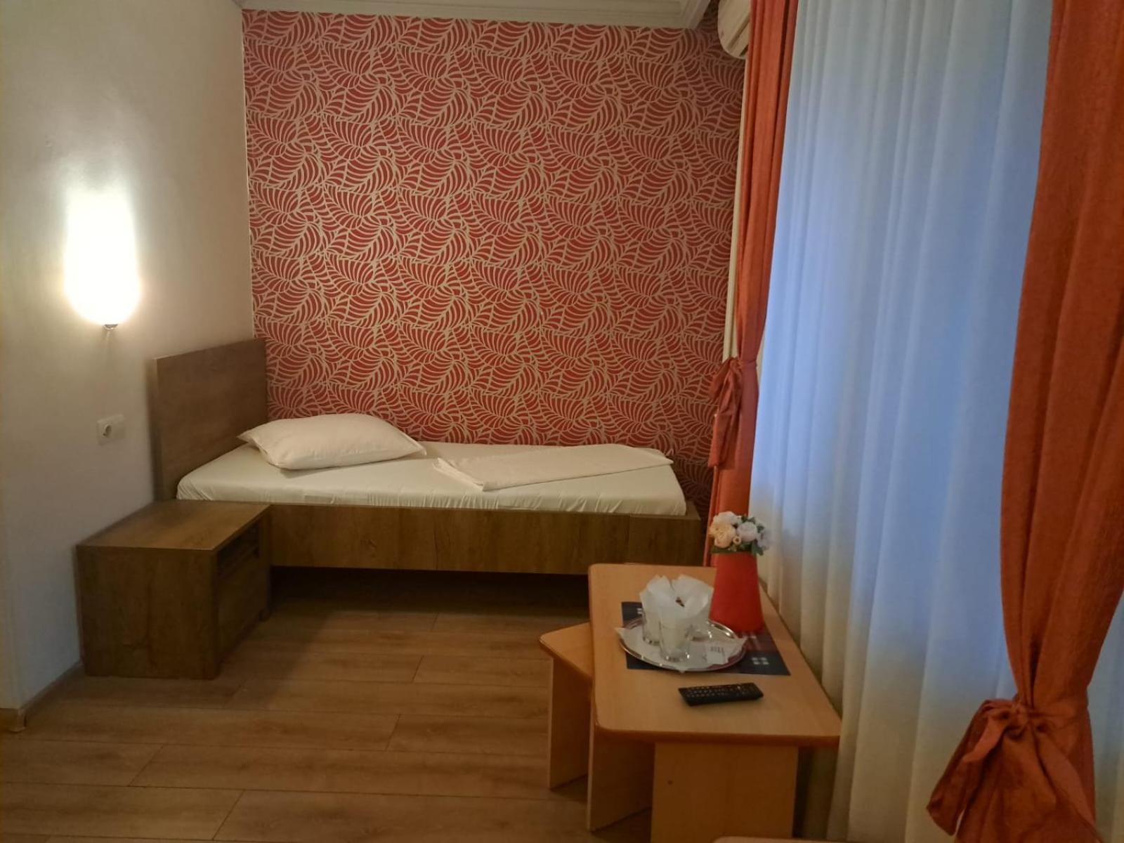 Guesthouse Magic Băile Herculane Exterior foto