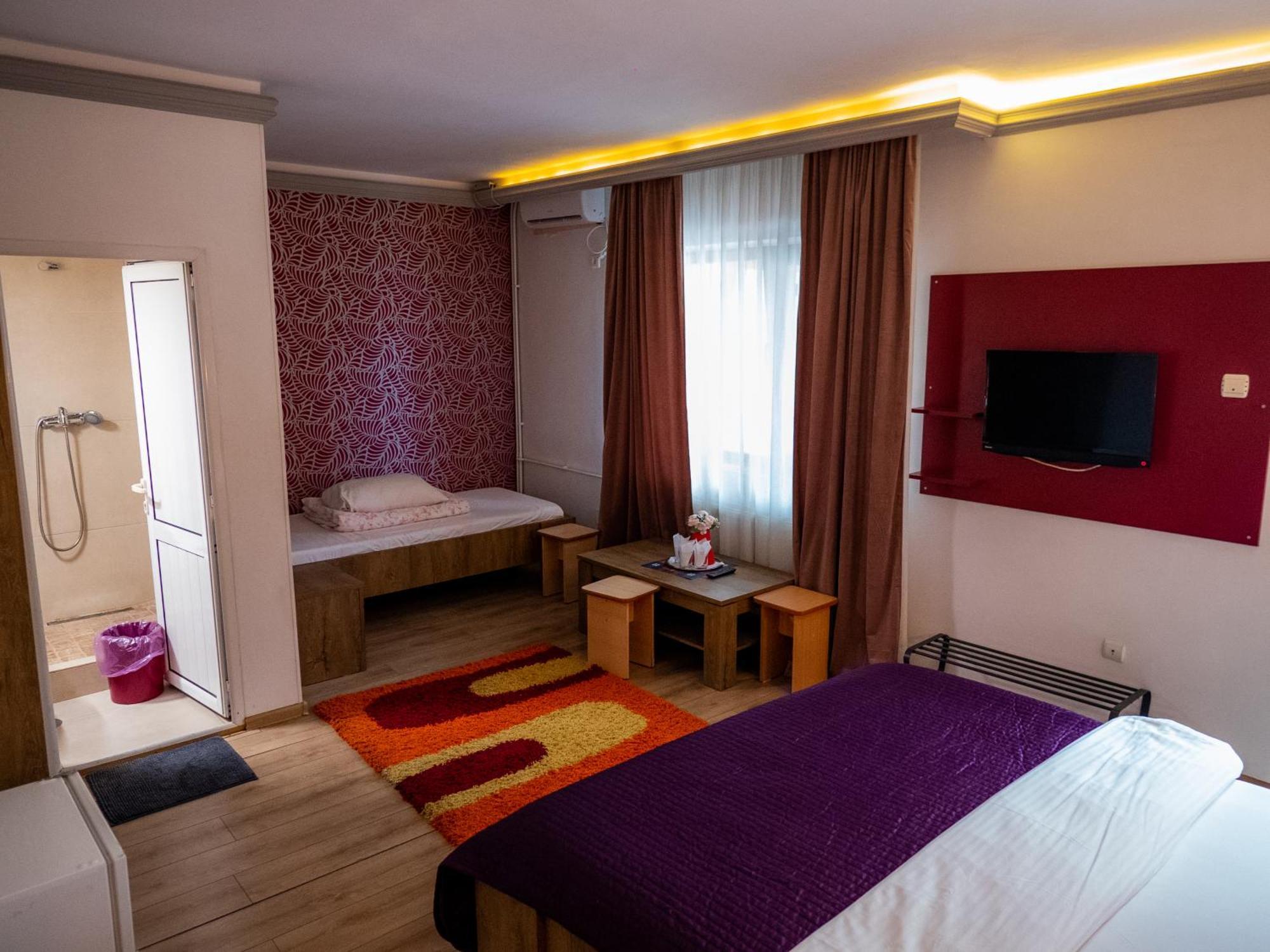 Guesthouse Magic Băile Herculane Exterior foto